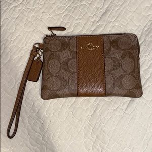 Wristlet